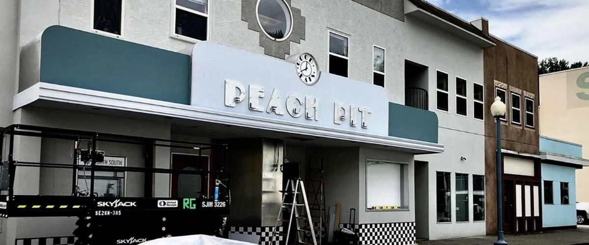 Il Peach Pit Apre A L A In Occasione Del Revival Di Beverly Hills 361magazine