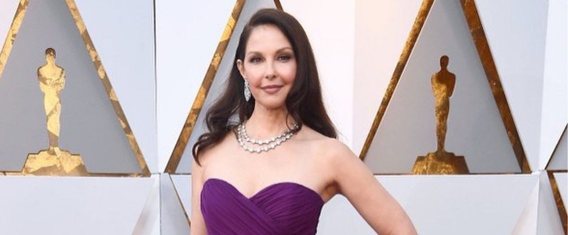 Ashley Judd, star di Star Trek, mostra le profonde ferite alla gamba