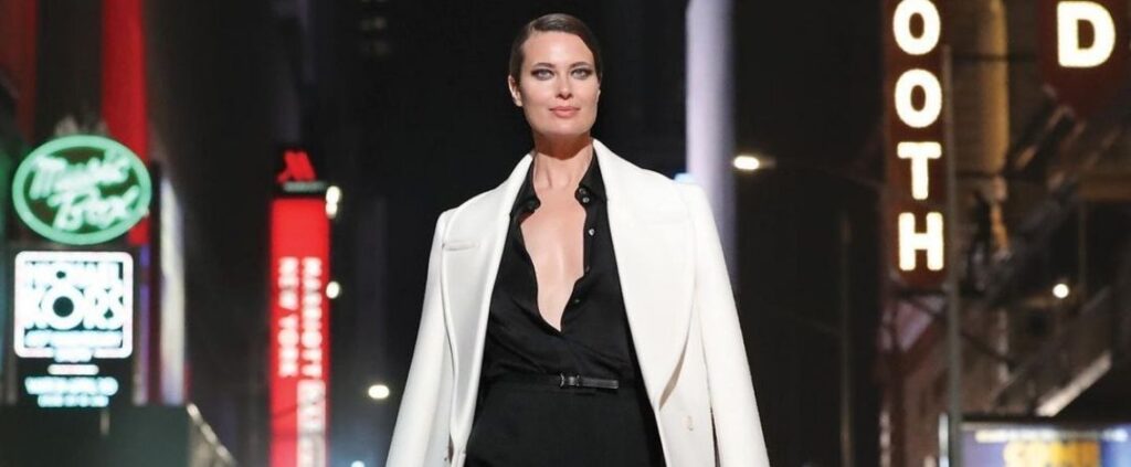 Michael Kors festeggia i 40 anni con una sfilata a Broadway
