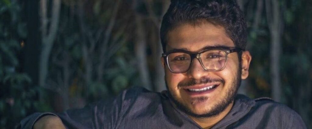 Patrick Zaki è libero, ma non assolto. Sarà scarcerato tra oggi e domani