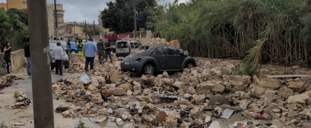 Maltempo, allerta rossa al Sud. Voli cancellati in Sicilia e Calabria