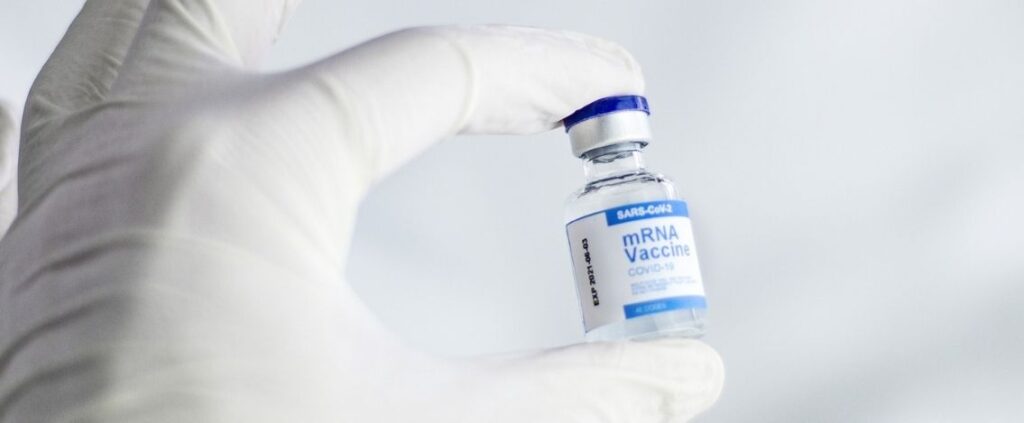 Lotta al Covid-19, in arrivo un nuovo vaccino a base di Rna messaggero