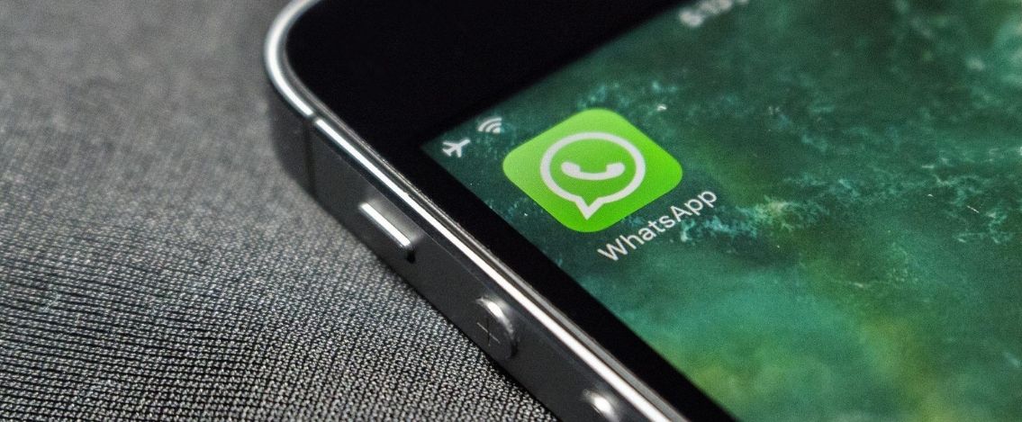 WhatsApp non sarà più disponibile su alcuni cellulari. Ecco quali
