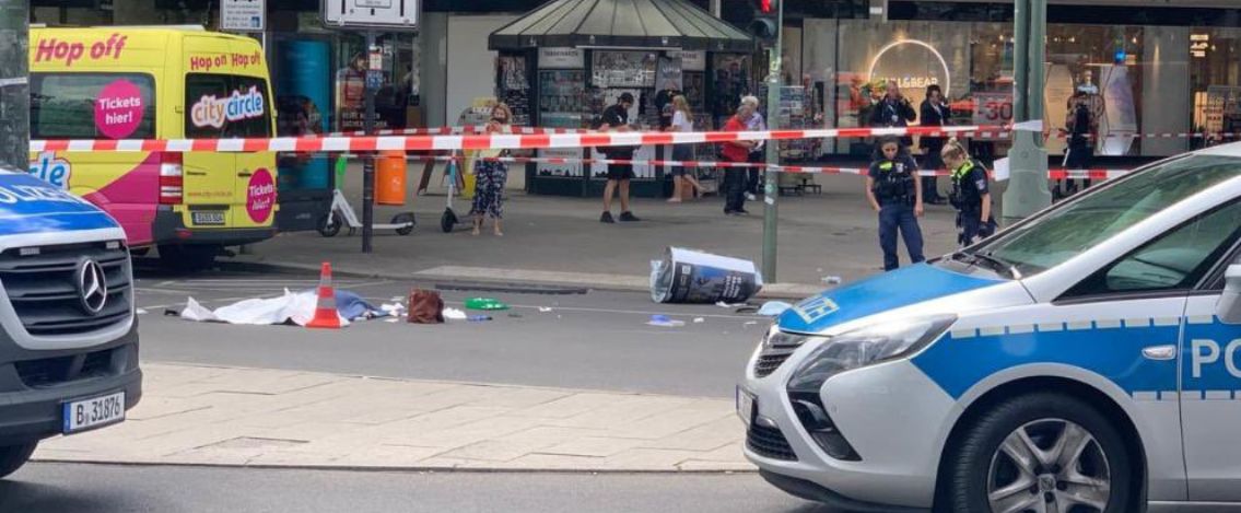 Berlino, auto sulla folla uccide una persona e ne ferisce 17