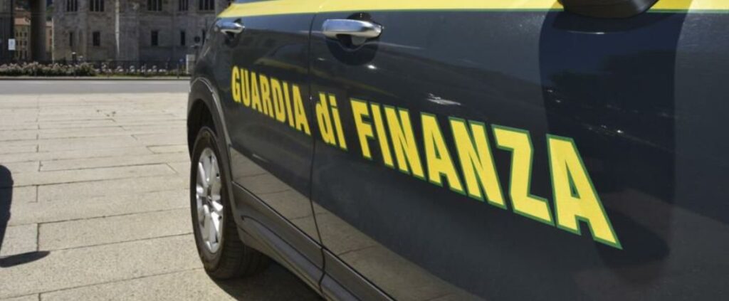 Napoli, scoperta maxi truffa bonus 110%, sequestrati 772 milioni