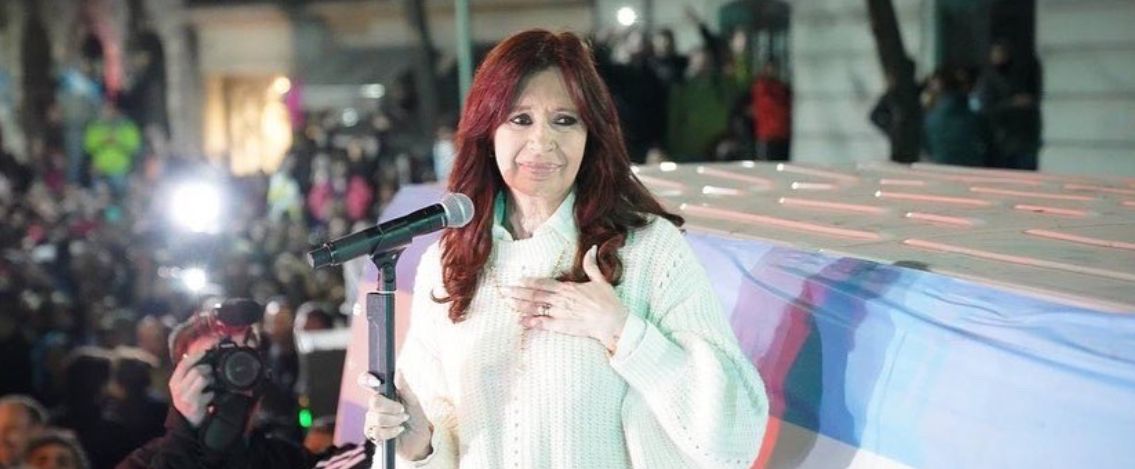 Argentina, la vicepresidente Cristina Kirchner scampa a un attentato. Ecco come