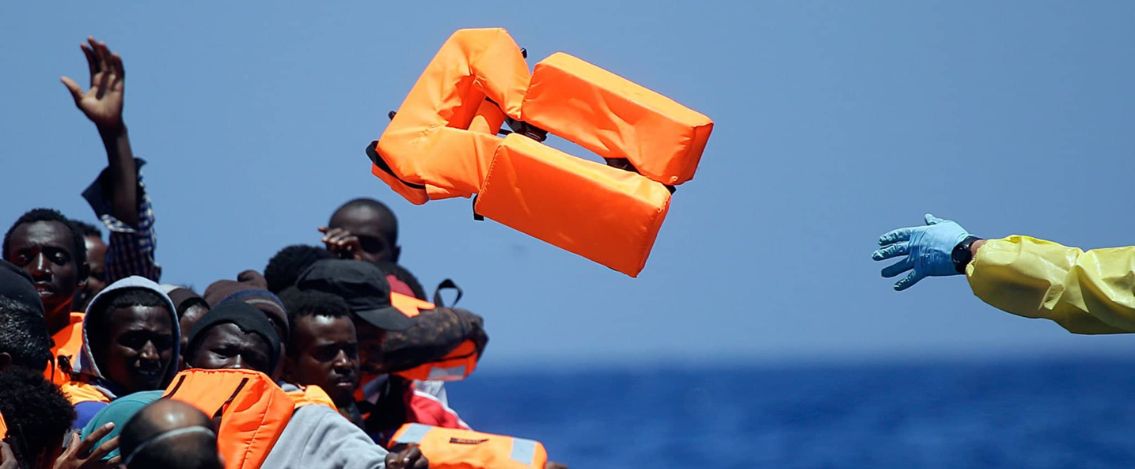 Lampedusa, tragedia del mare su un barchino carico di migranti