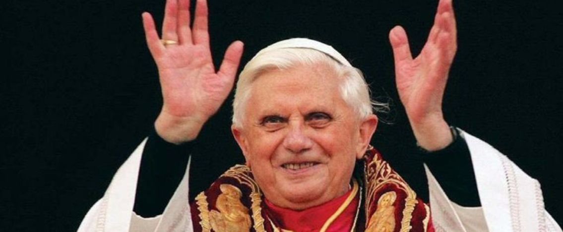 Benedetto XVI è morto, il papa emerito aveva 95 anni ed era da tempo malato