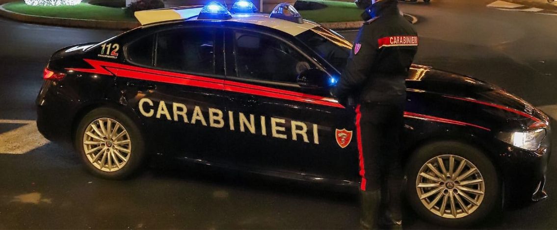Milano, un uomo di 81 anni cerca di uccidere una 50enne. L'accaduto