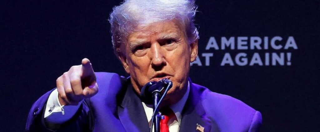 Trump pronto a fare lo show in caso di arresto. Ecco cos'ha detto