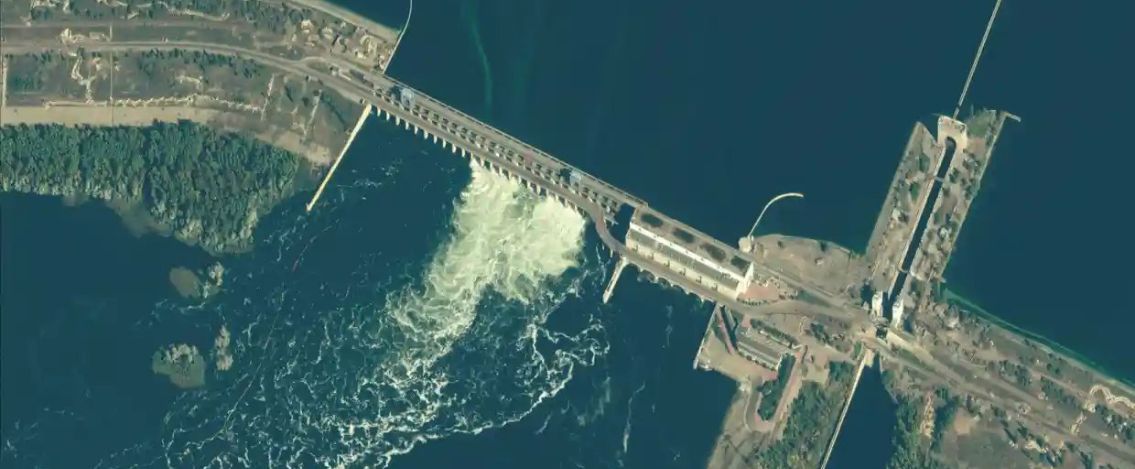 Ucraina, salta la diga di una centrale idroelettrica Zelensky convoca il Consiglio di sicurezza