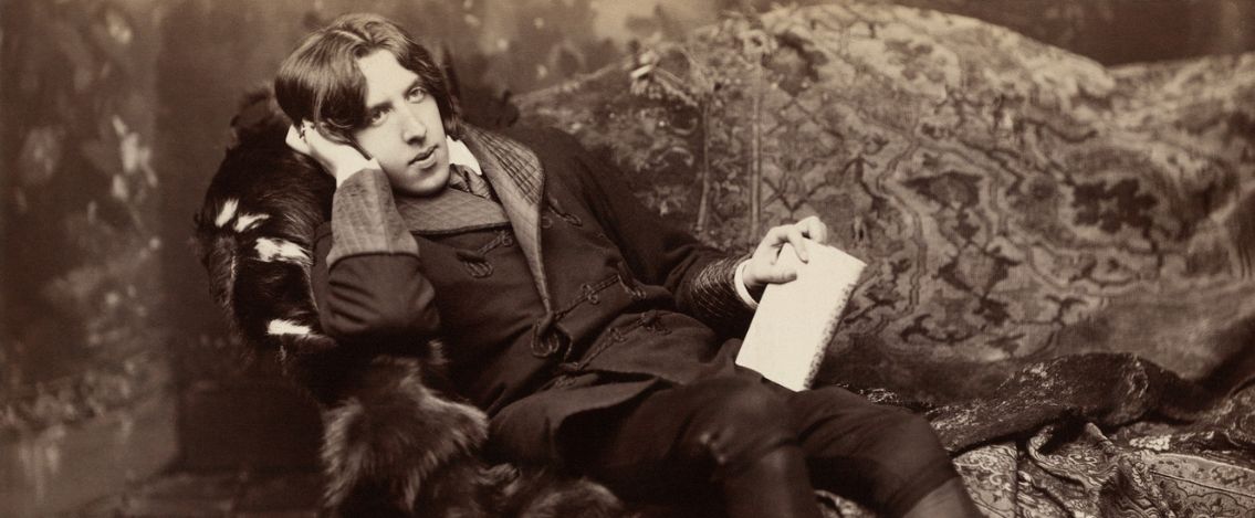 “Essere figlio di Oscar Wilde”, la storia dello scrittore raccontata dal figlio Vyvyan