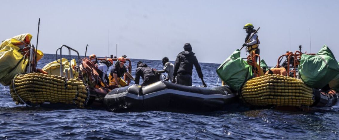 Naufragio a Lampedusa 44 migranti salvati, dispersa una bimba di 15 mesi