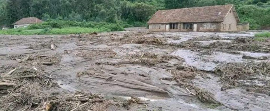 Kenya, crolla una diga decine i morti. In corso le ricerche di sopravvissuti