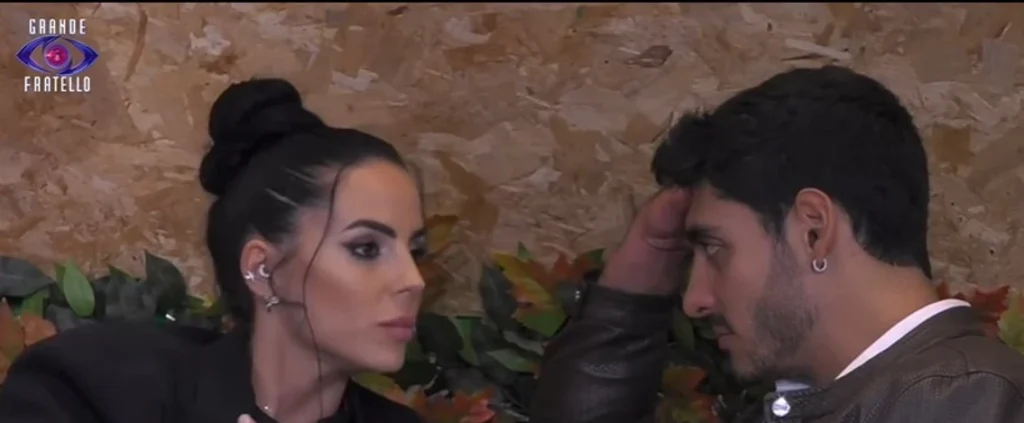 Volano messaggi sulla casa del GF: due aerei per Javier Martinez e Shaila Gatta