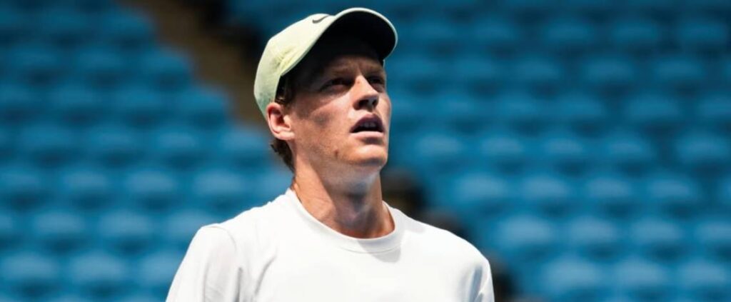 Tennis, cosa farà ora Sinner? Vola da Kalinskaya e poi riprenderà ad allenarsi
