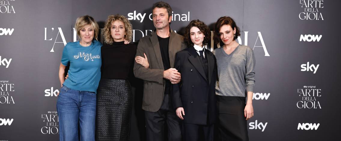 “L’Arte della Gioia”, la serie diretta da Valeria Golino: sinossi e anticipazioni