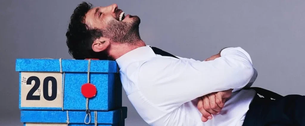 Stefano De Martino e il suo futuro in Rai: Dall'addio a Stasera tutto è possibile a Sanremo 2027