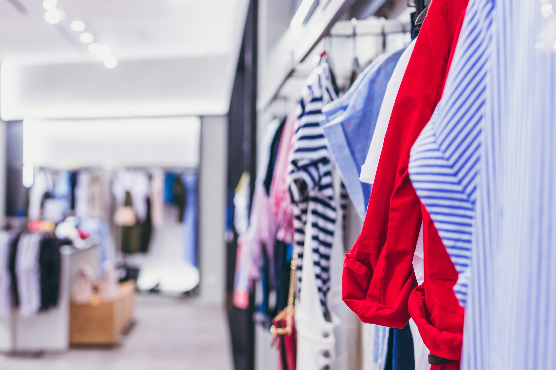 Saldi donna: il potente mix tra trend & convenienza Saldi donna: il potente mix tra trend & convenienza