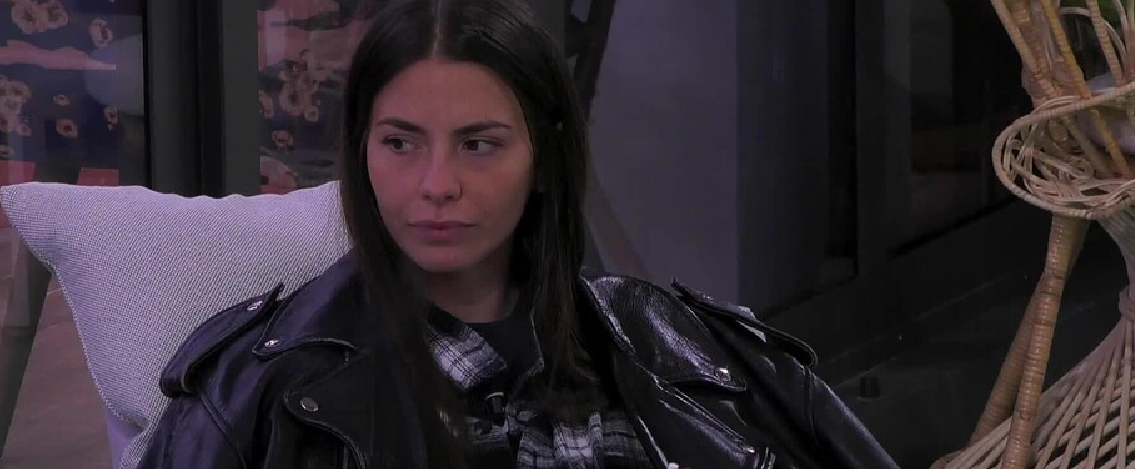 grande fratello giulio ci prova con anita la risposta piccata di lei