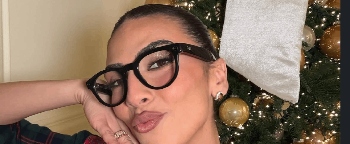 Natale 2025: come hanno addobbato l’albero nelle case i VIPS