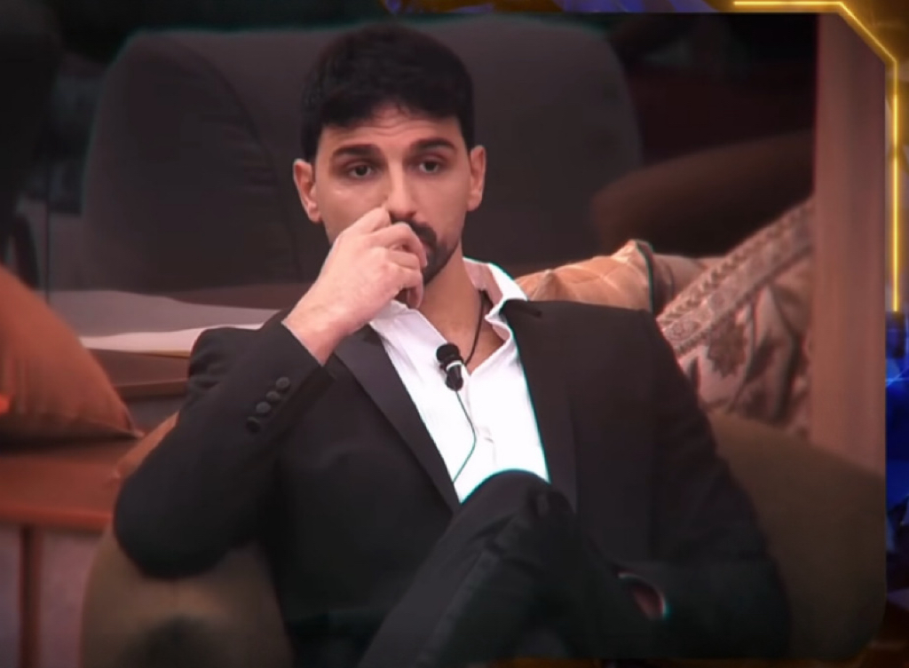 gf vip antonella elia e alessandra mussolini puntano il dito raimondo todaro 232 lo stratega della casa da 361magazine.com gf vip antonella elia e alessandra mussolini puntano il dito raimondo todaro 232 lo stratega della casa