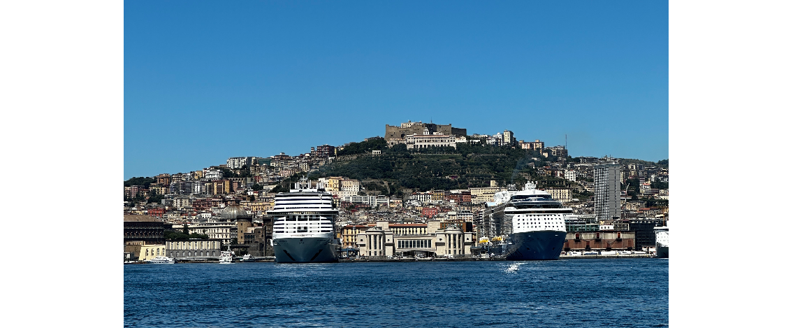 napoli si riscopre dal mare torna il tour che racconta la citt224 da una prospettiva affascinante da 361magazine.com napoli si riscopre dal mare torna il tour che racconta la citt224 da una prospettiva affascinante