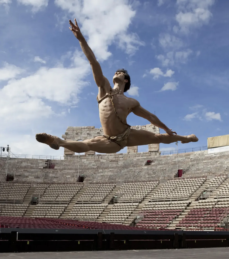 roberto bolle amp friends il dio greco della danza torna all8217arena di verona il 21 luglio da 361magazine.com roberto bolle amp friends il dio greco della danza torna all8217arena di verona il 21 luglio