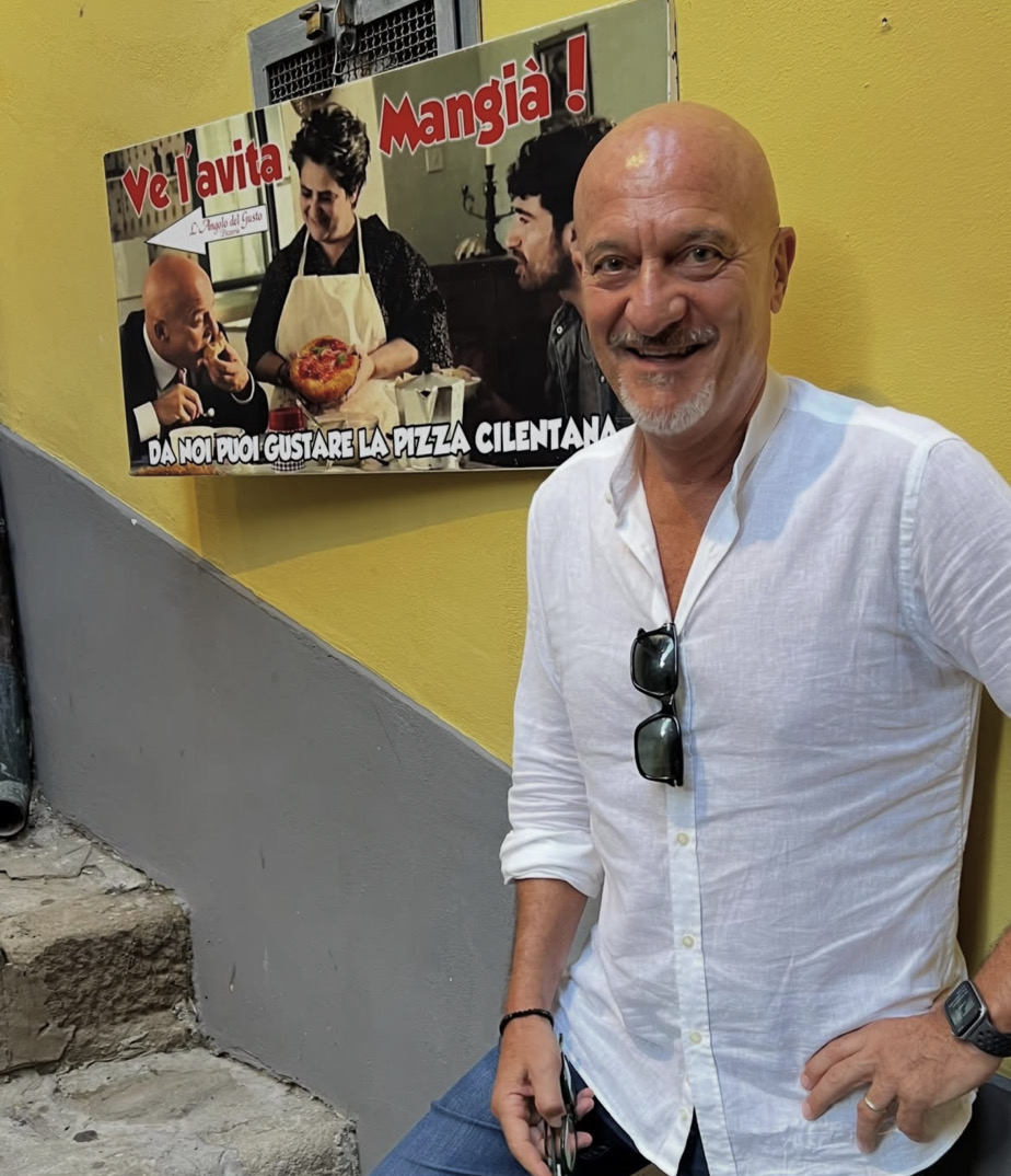 castellabate premia claudio bisio cittadinanza onoraria per il sequel bentornati al sud da 361magazine.com castellabate premia claudio bisio cittadinanza onoraria per il sequel bentornati al sud