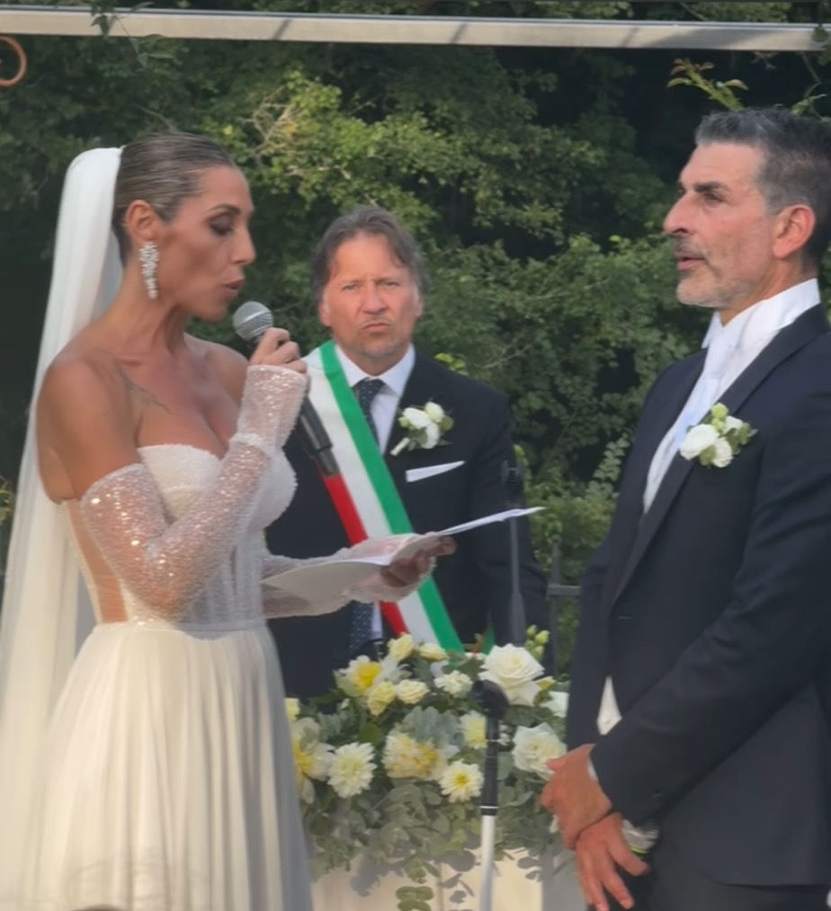 matrimonio in casa ballando simone di pasquale sposa maria di stolfo da 361magazine.com matrimonio in casa ballando simone di pasquale sposa maria di stolfo