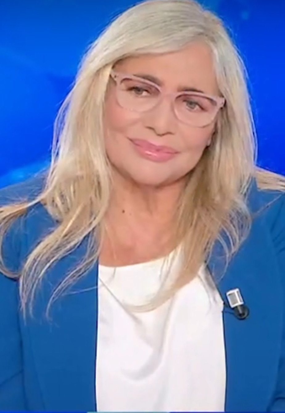 domenica in mara venier resta al timone ma pensa al restyling del programma da 361magazine.com domenica in mara venier resta al timone ma pensa al restyling del programma