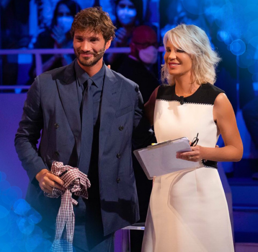 sanremo 2027 il sogno di stefano de martino riportare la sua maria all8217ariston per una sera da 361magazine.com sanremo 2027 il sogno di stefano de martino riportare la sua maria all8217ariston per una sera