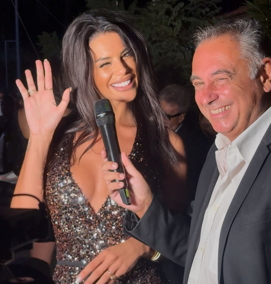 una bellezza per la bellezza antonella fiordelisi conduttrice di miss gocce di stelle a salerno da 361magazine.com una bellezza per la bellezza antonella fiordelisi conduttrice di miss gocce di stelle a salerno