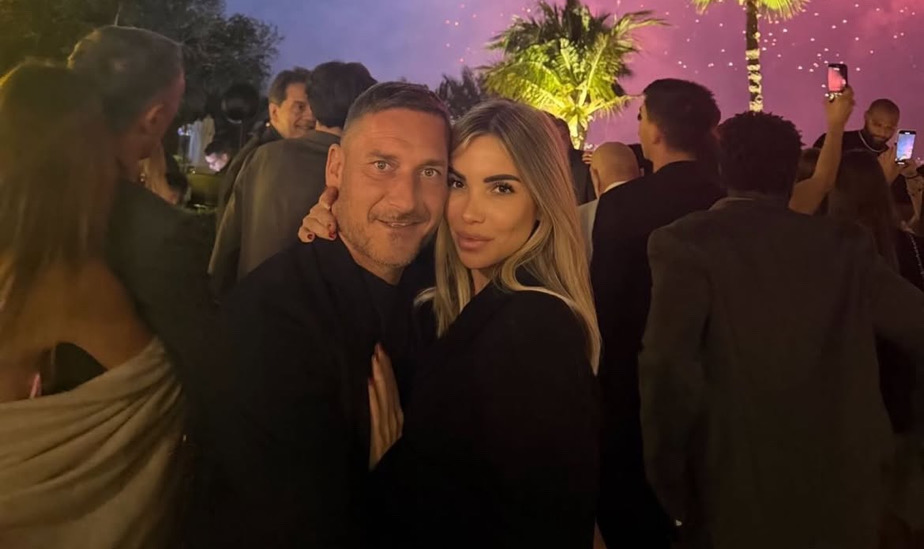 noemi bocchi 5 anni d8217amore con totti celebrati con un video romantico palloncini e dedica mentre ilary dice s236 da 361magazine.com noemi bocchi 5 anni d8217amore con totti celebrati con un video romantico palloncini e dedica mentre ilary dice s236