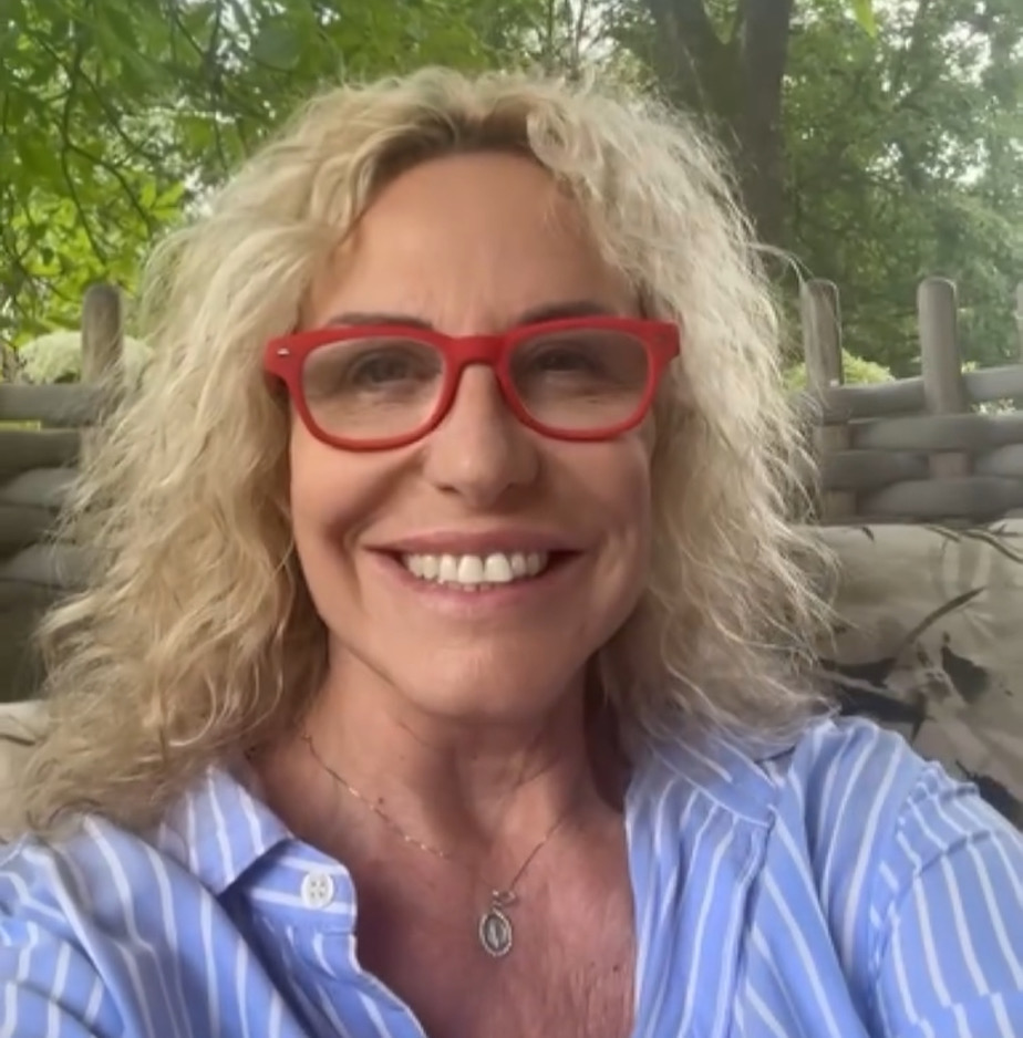antonella clerici dalla tv alla nuova rubrica giornalistica pensieri stupendi da 361magazine.com antonella clerici dalla tv alla nuova rubrica giornalistica pensieri stupendi
