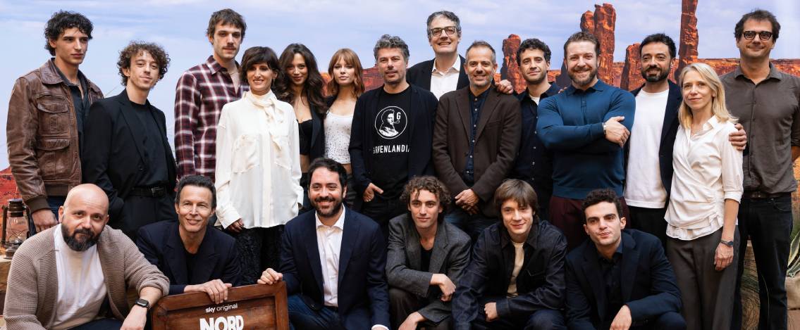 nord sud ovest est 8211 la leggendaria storia degli 883 in arrivo la seconda stagione da 361magazine.com nord sud ovest est 8211 la leggendaria storia degli 883 in arrivo la seconda stagione